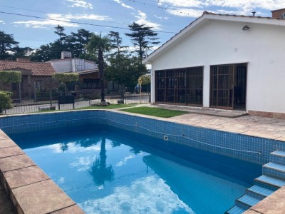 HERMOSO CHALET A LA VENTA