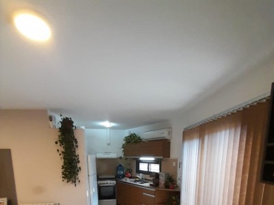 HERMOSO DUPLEX A LA VENTA , DOS DORMITORIOS , PILETA COCHERA