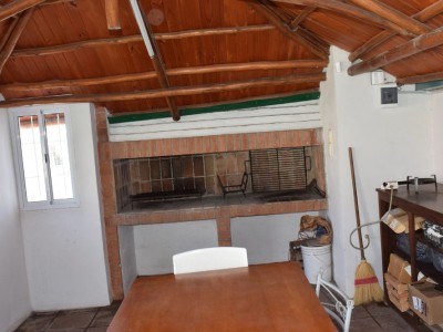  VENTA HERMOSA CASA 300 MTS COSTANERA CARLOS PAZ