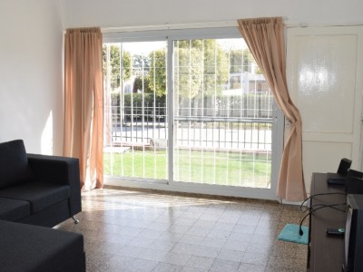  VENTA HERMOSA CASA 300 MTS COSTANERA CARLOS PAZ