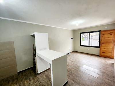 OPORTUNIDAD HERMOSO PH A LA VENTA , BARRIO SANTA RITA
